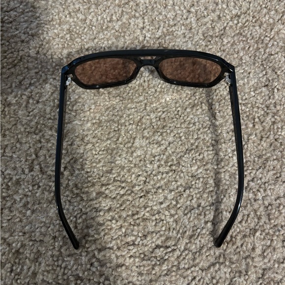 VEHLA Dixie Sunglasses - Picture 4 of 7